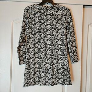 LOFT Black White Floral Print Shift Dress Size Small Petite Knit Winter Cocktail